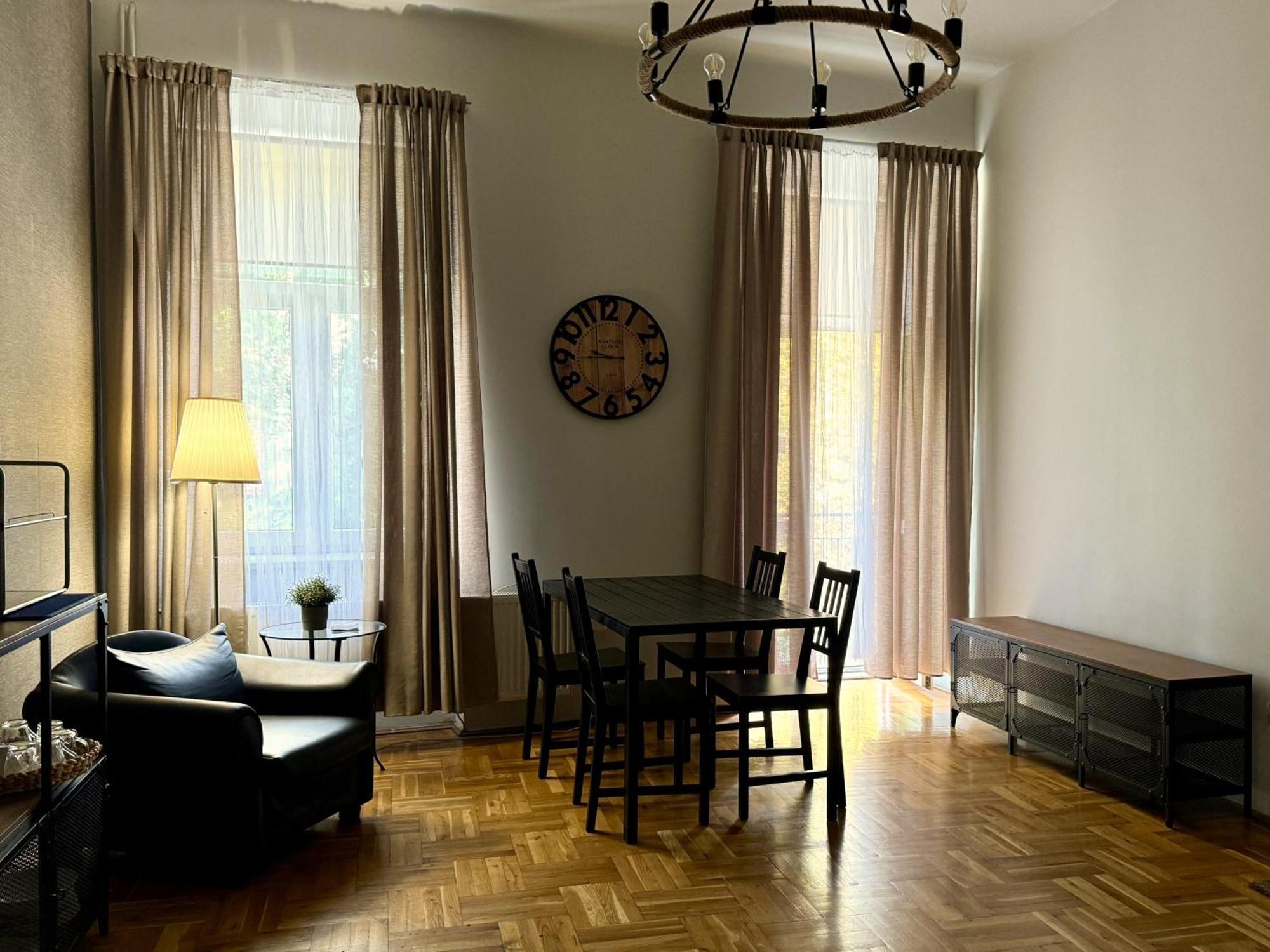 Cent Hostel Lublin Ngoại thất bức ảnh